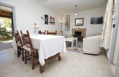 Resale - Chalet - Torrevieja - Los Frutales