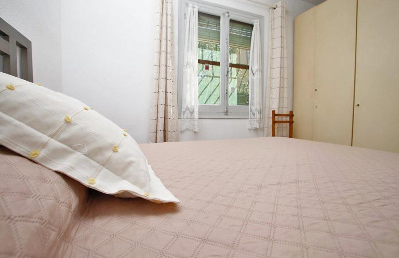 Resale - Chalet - Torrevieja - Los Frutales