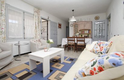 Resale - Chalet - Torrevieja - Los Frutales