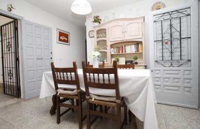 Resale - Chalet - Torrevieja - Los Frutales