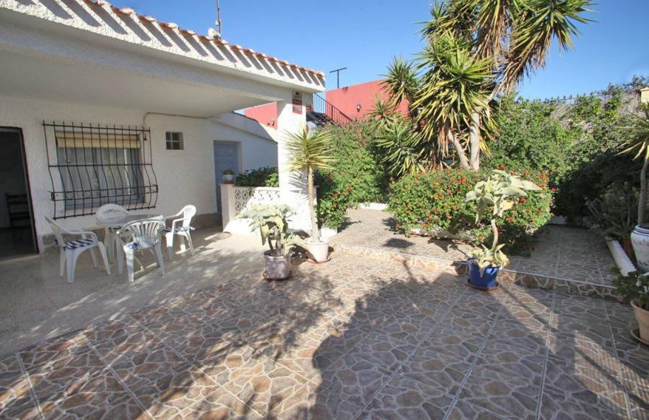 Resale - Chalet - Torrevieja - Los Frutales