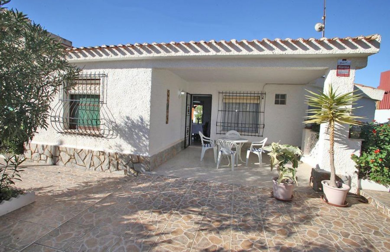 Resale - Chalet - Torrevieja - Los Frutales