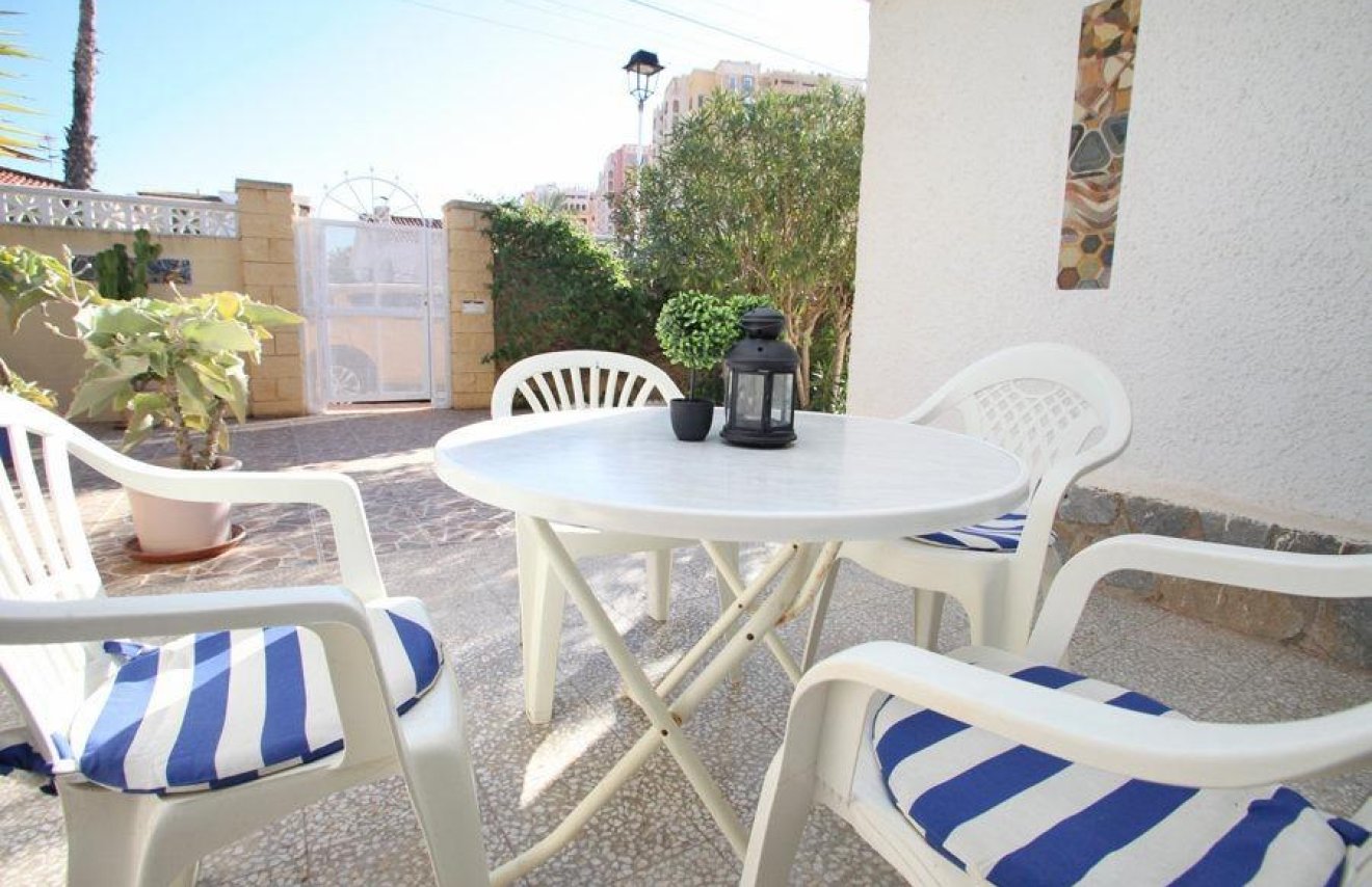 Resale - Chalet - Torrevieja - Los Frutales