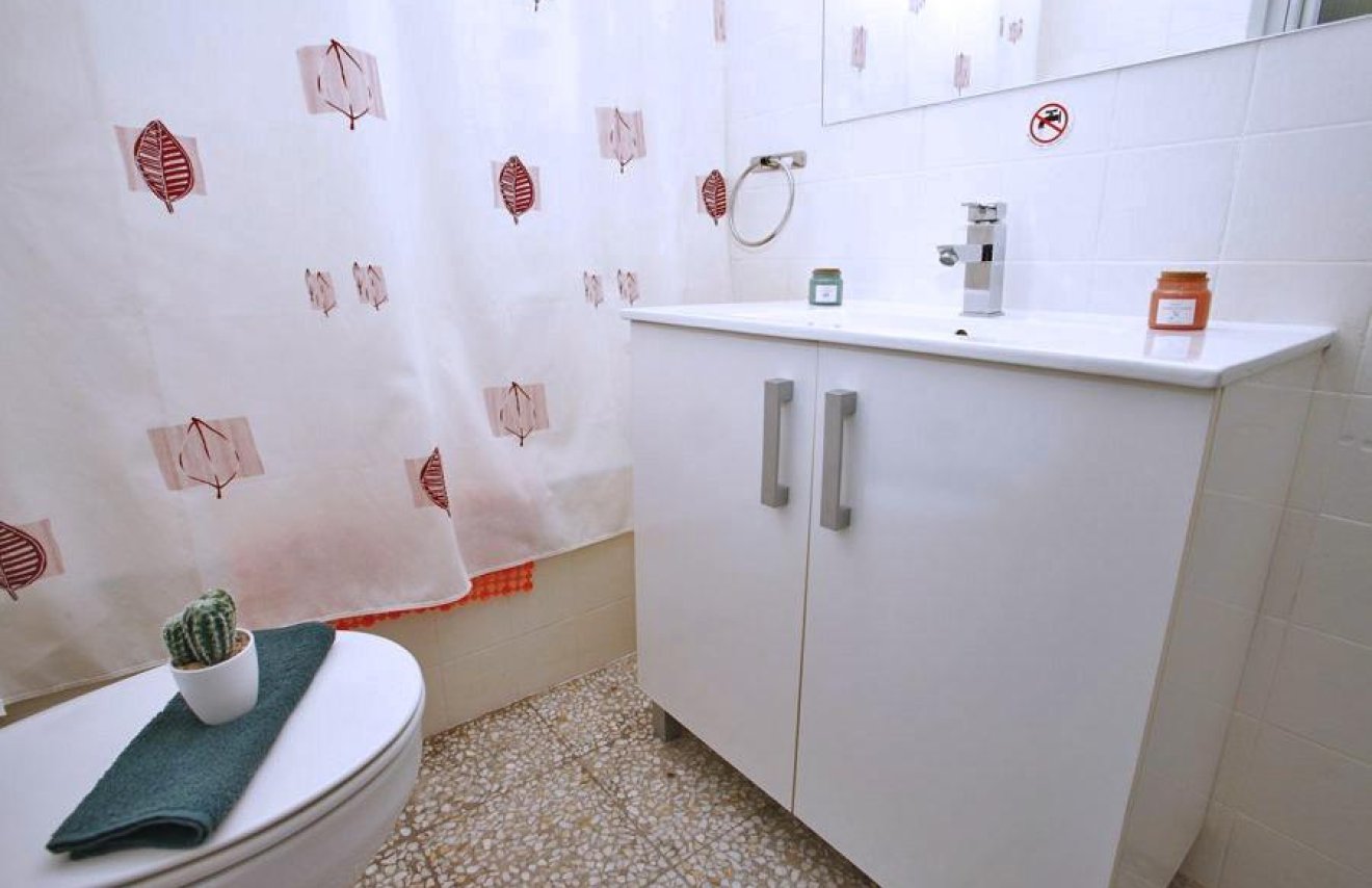 Resale - Chalet - Torrevieja - Los Frutales