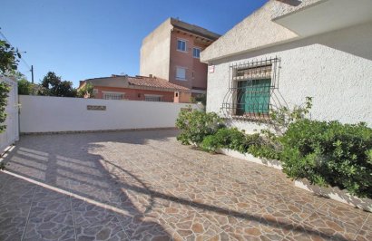 Resale - Chalet - Torrevieja - Los Frutales