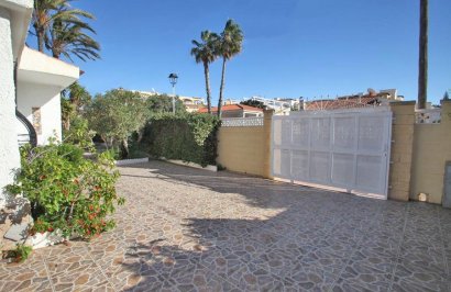 Resale - Chalet - Torrevieja - Los Frutales