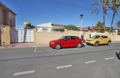 Resale - Chalet - Torrevieja - Los Frutales