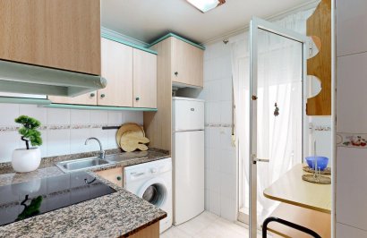 Resale - Planta baja - Torrevieja - Estacion de autobuses