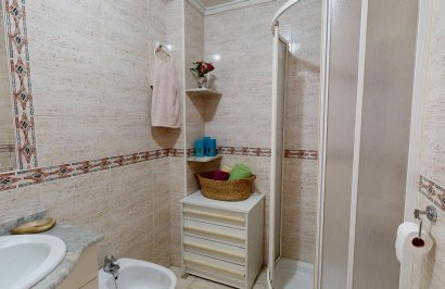 Resale - Planta baja - Torrevieja - Estacion de autobuses