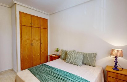 Resale - Planta baja - Torrevieja - Estacion de autobuses