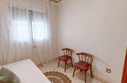 Resale - Planta baja - Torrevieja - Estacion de autobuses