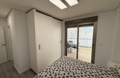 Resale - Apartamento - Orihuela Costa - Los Dolses