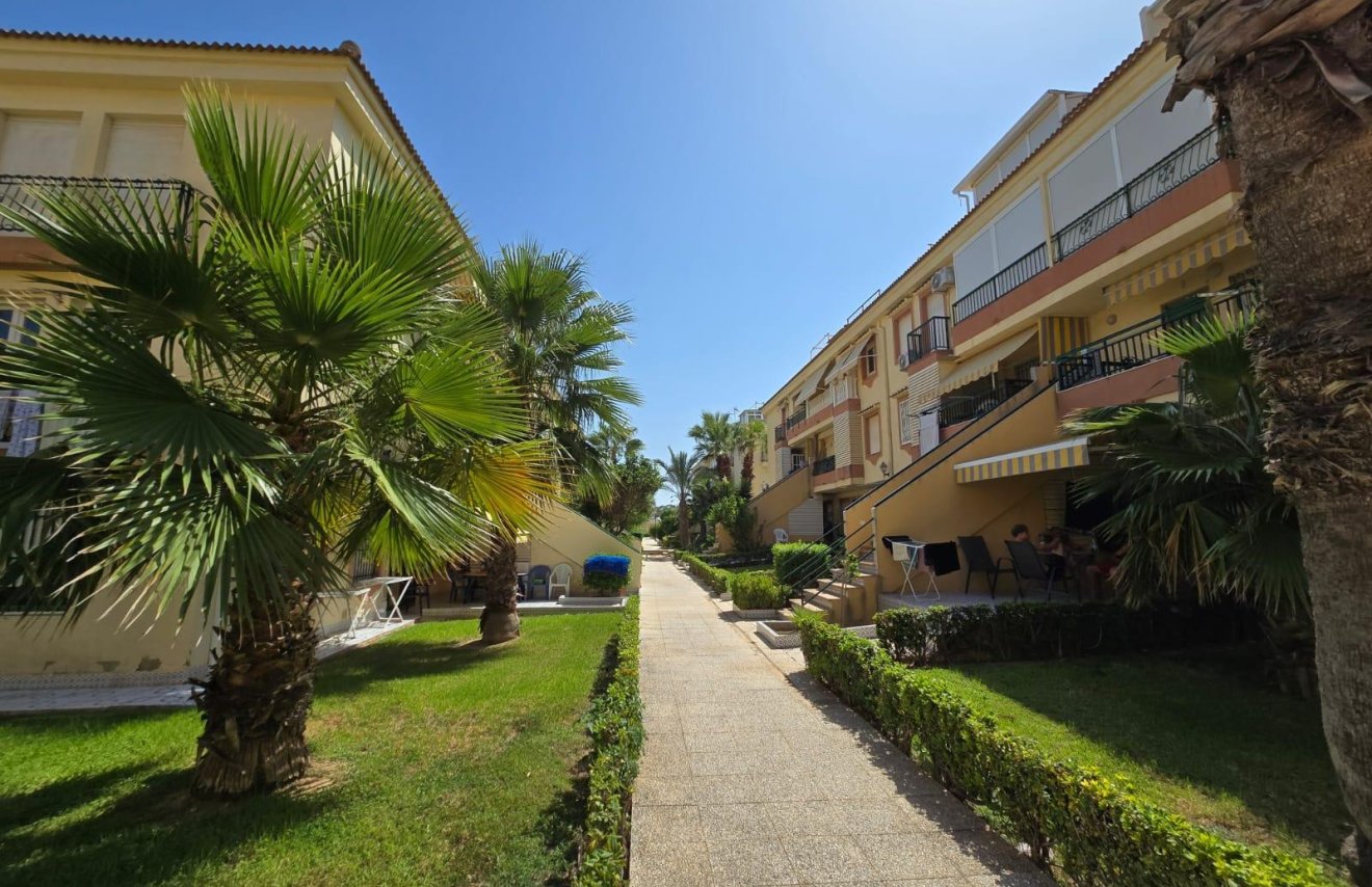 Reventa - Apartamento - Torrevieja - Eliseos playa