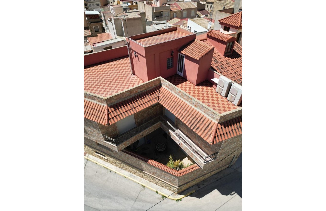 Reventa - Casa - Redován