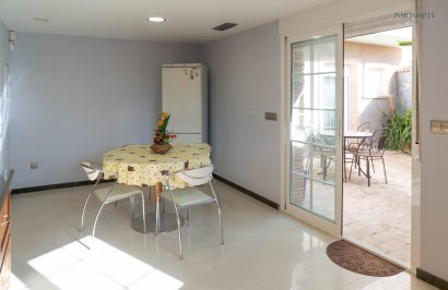 Reventa - Casa - Redován