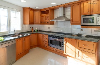 Reventa - Casa - Redován