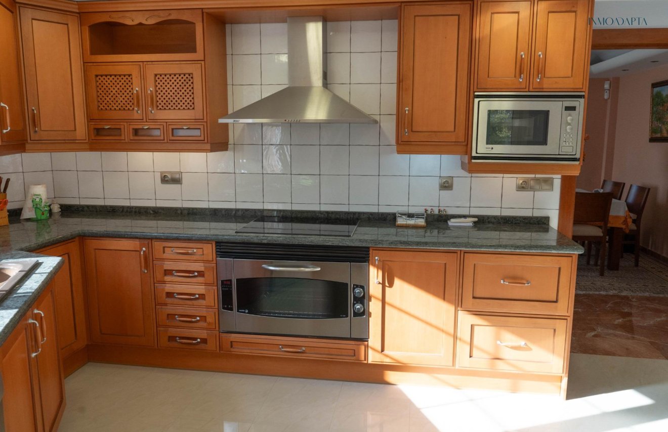 Reventa - Casa - Redován