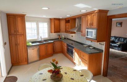 Reventa - Casa - Redován