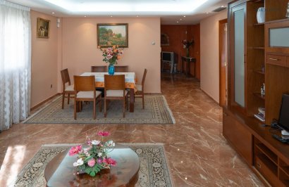 Reventa - Casa - Redován