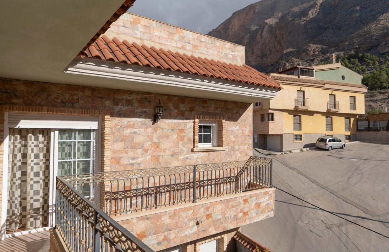 Reventa - Casa - Redován