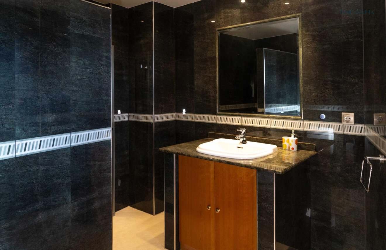 Reventa - Casa - Redován