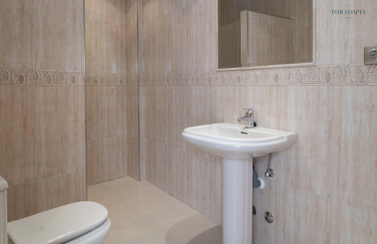 Reventa - Casa - Redován