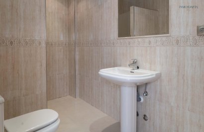 Reventa - Casa - Redován