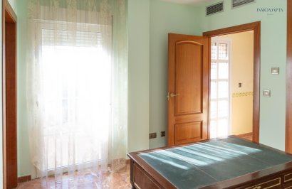 Reventa - Casa - Redován