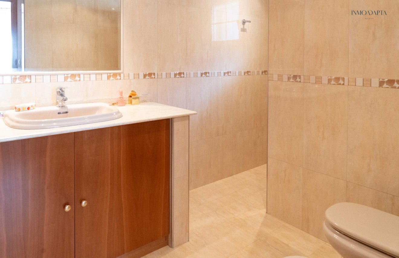 Reventa - Casa - Redován