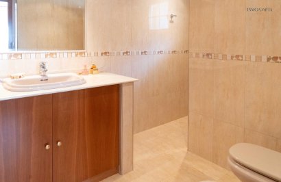 Reventa - Casa - Redován