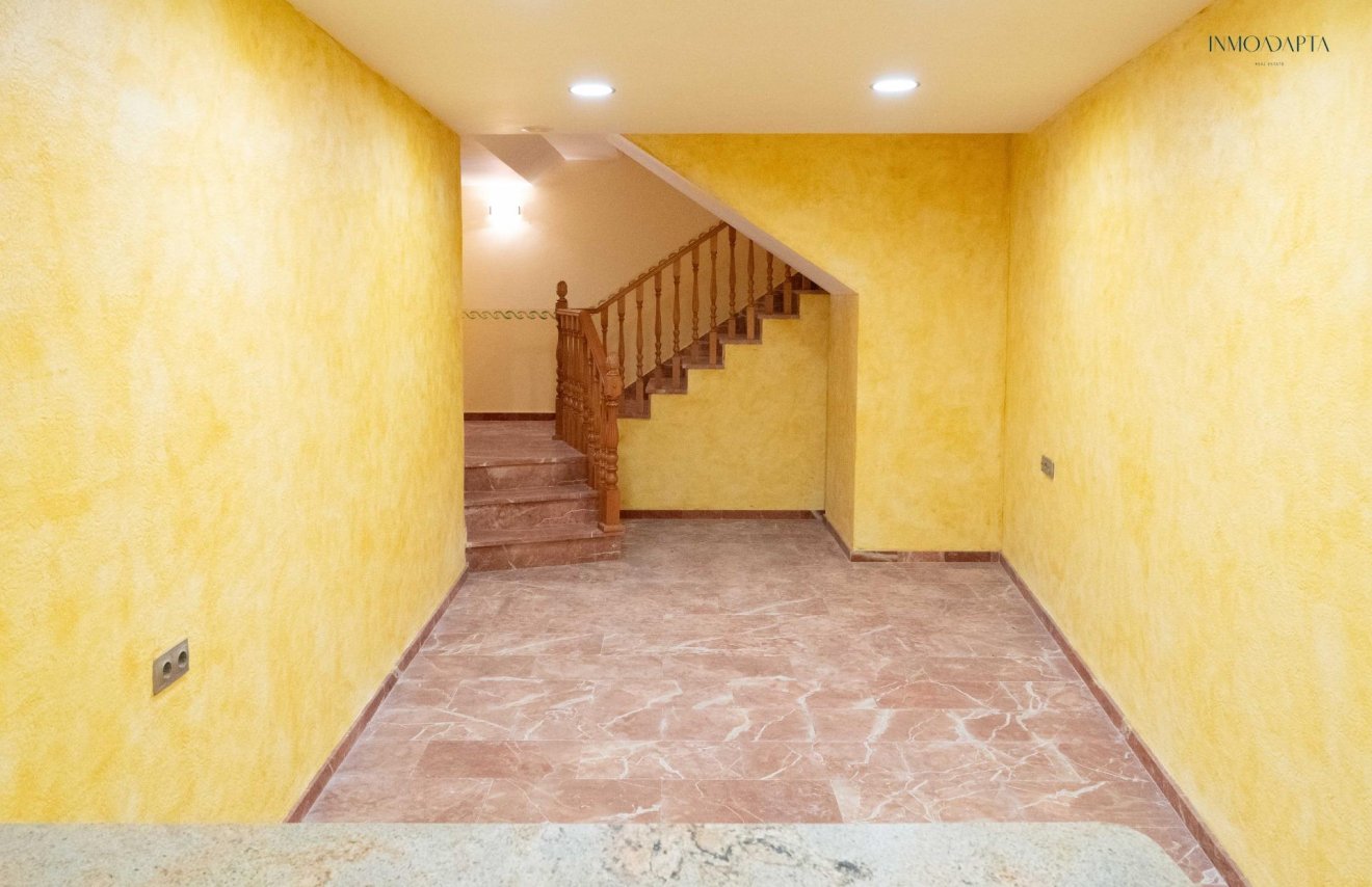 Reventa - Casa - Redován