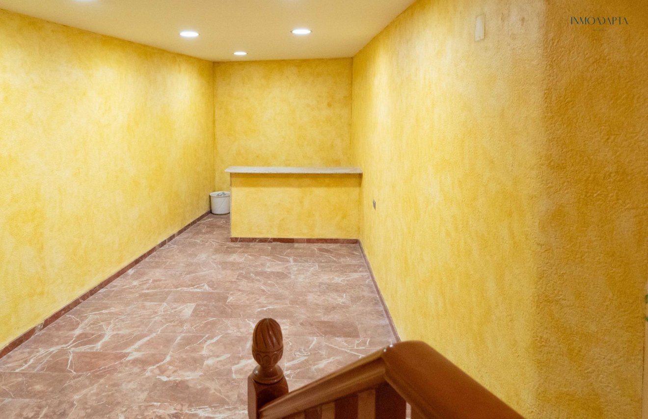 Reventa - Casa - Redován