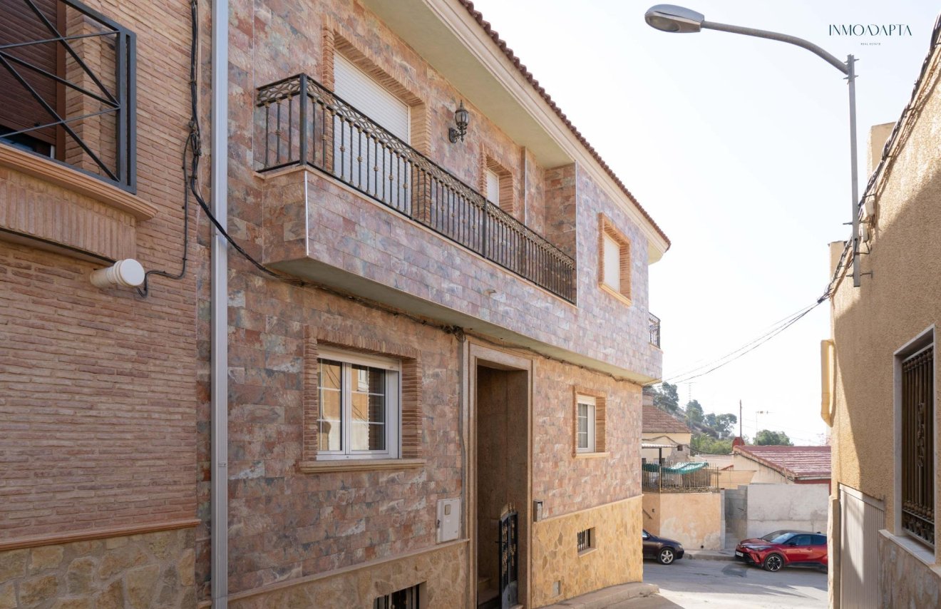 Reventa - Casa - Redován