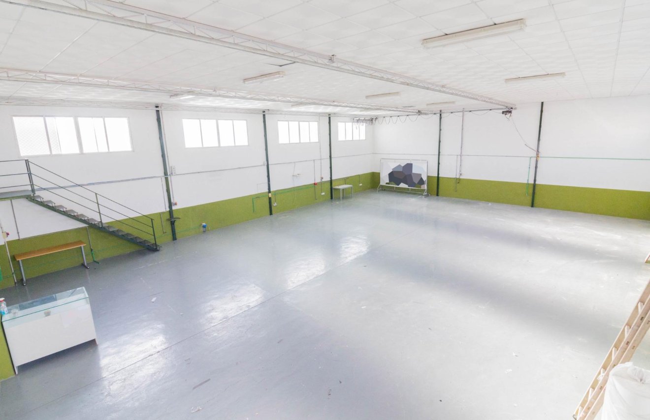 Reventa - Nave industrial - Redován - Comunidad valenciana