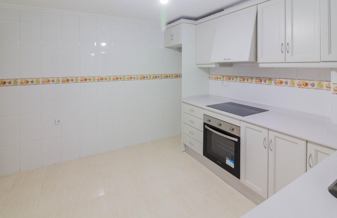 Reventa - Piso - Orihuela - Barrio de la Ocarasa