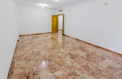 Reventa - Piso - Orihuela - Barrio de la Ocarasa