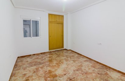 Reventa - Piso - Orihuela - Barrio de la Ocarasa