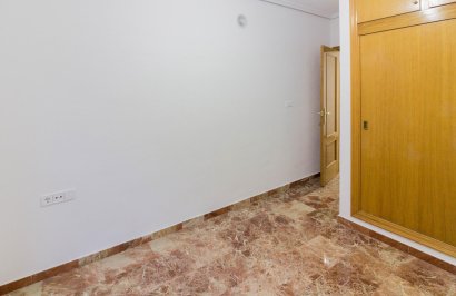 Reventa - Piso - Orihuela - Barrio de la Ocarasa