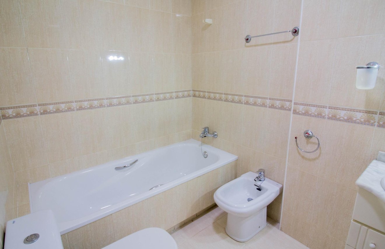 Reventa - Piso - Orihuela - Barrio de la Ocarasa