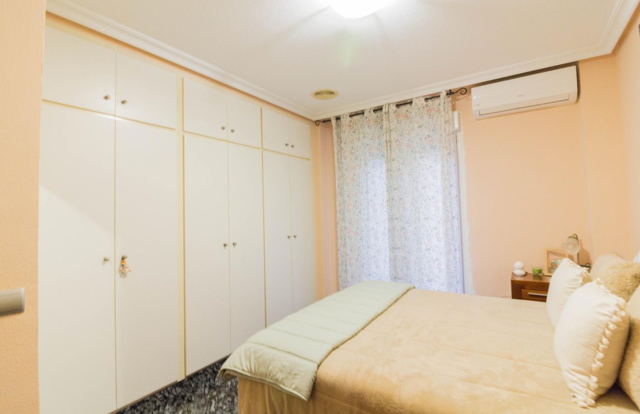 Resale - Piso - Orihuela - Zona Centro