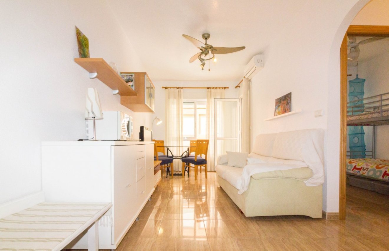 Alquiler a largo plazo - Apartamento - Torrevieja - Playa del Cura