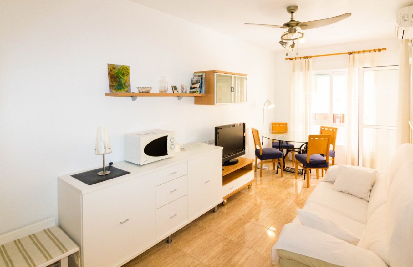 Alquiler a largo plazo - Apartamento - Torrevieja - Playa del Cura