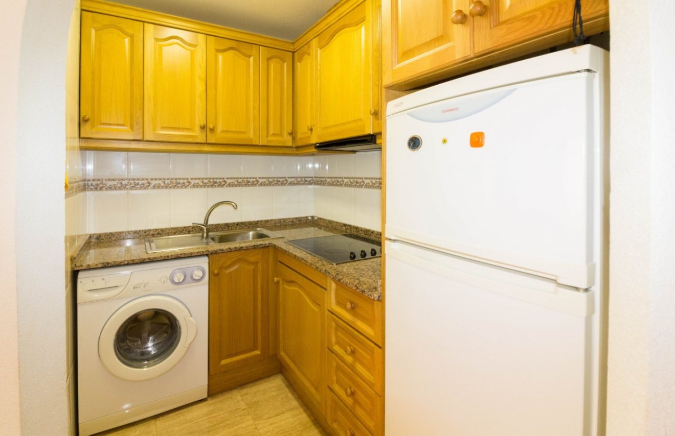 Alquiler a largo plazo - Apartamento - Torrevieja - Playa del Cura