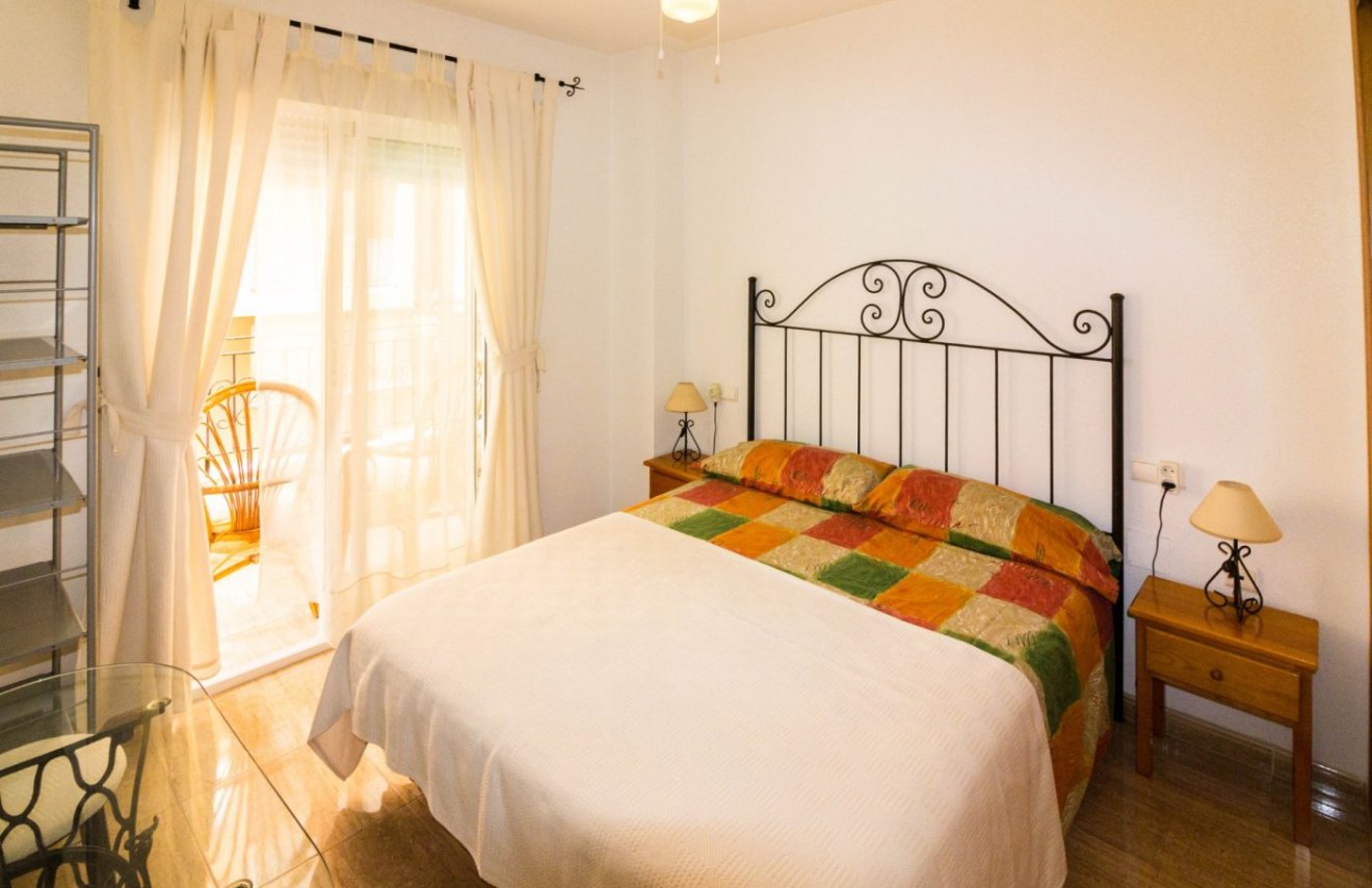 Alquiler a largo plazo - Apartamento - Torrevieja - Playa del Cura