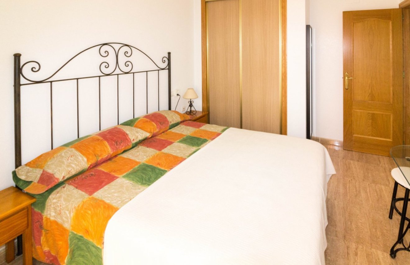 Alquiler a largo plazo - Apartamento - Torrevieja - Playa del Cura