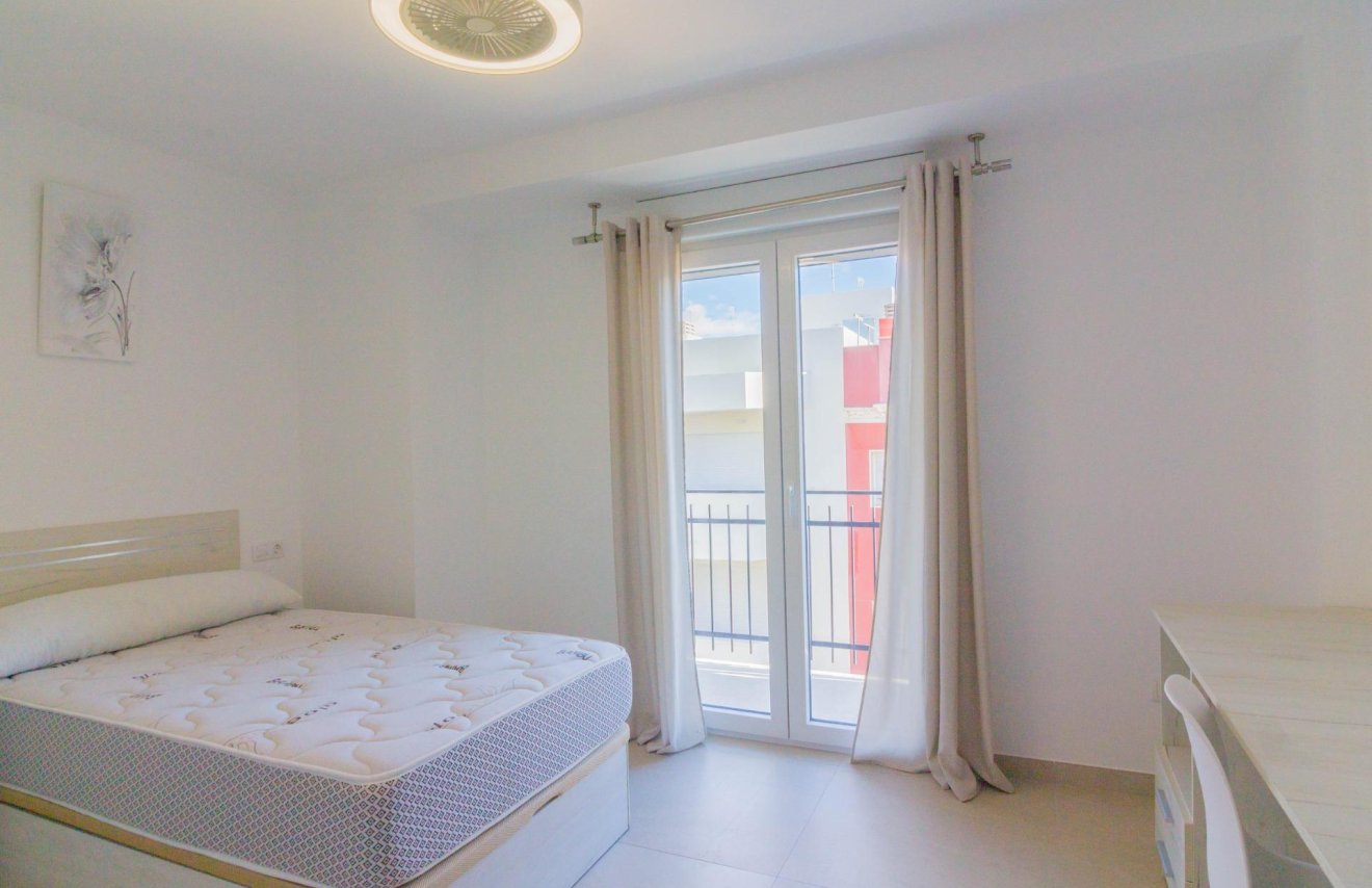 Long Term Rental - Piso - Elche - Plaza Crevillente-Juzgados