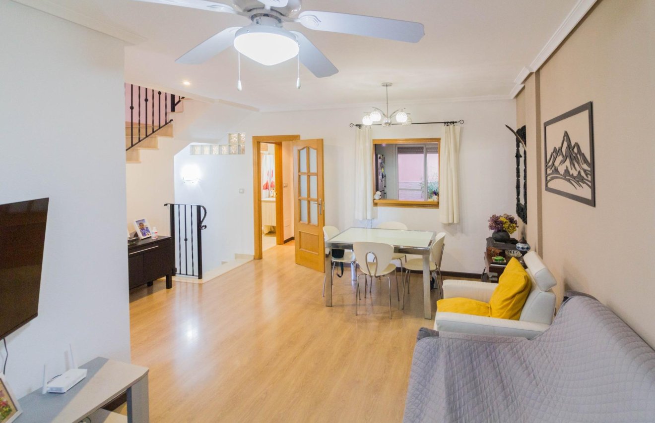 Reventa - Adosado - Orihuela - Montepinar-La Aparecida-Raiguero