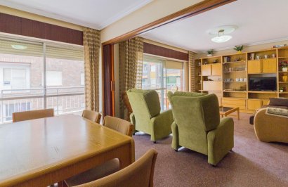 Alquiler a largo plazo - Piso - Torrevieja - Paseo maritimo