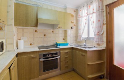 Alquiler a largo plazo - Piso - Torrevieja - Paseo maritimo