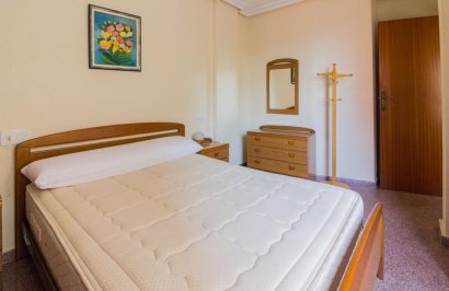 Alquiler a largo plazo - Piso - Torrevieja - Paseo maritimo